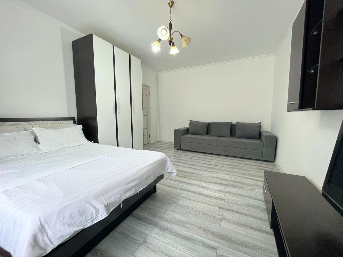 Наурызбай Apartment อัลมาตี ภายนอก รูปภาพ